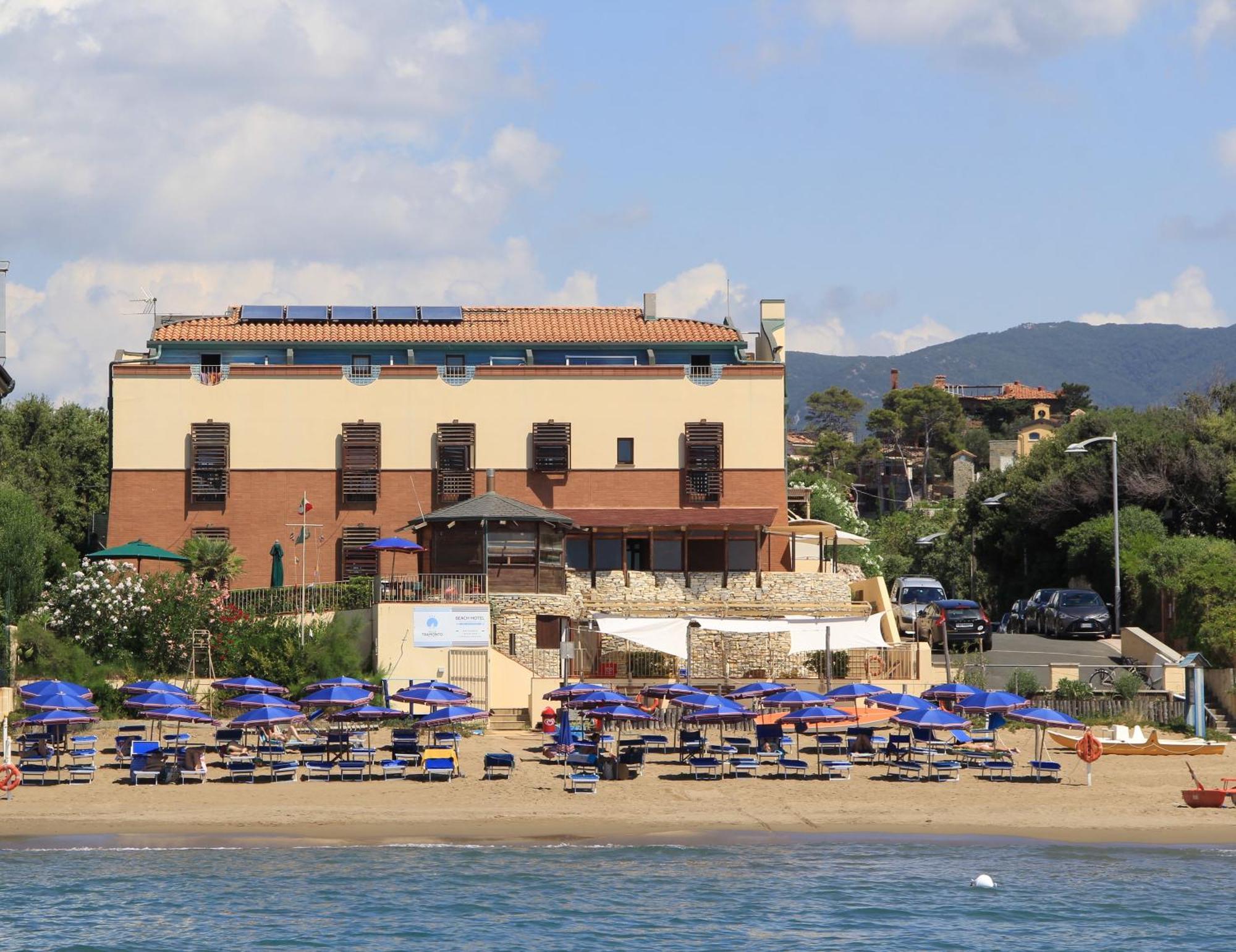 Hotel Villa Tramonto Direttamente Sul Mare San Vincenzo Exterior foto