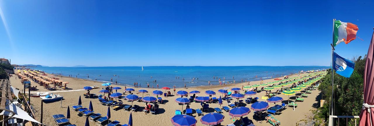 Hotel Villa Tramonto Direttamente Sul Mare San Vincenzo Exterior foto